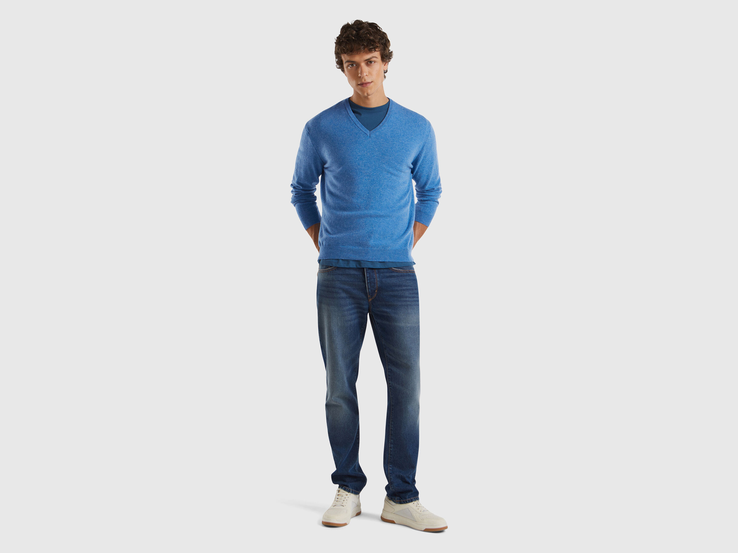 V NECK SWEATER L/S Homme image number 3